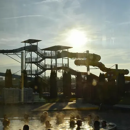 Alinalex - Paradisul Acvatic Hotel Braşov